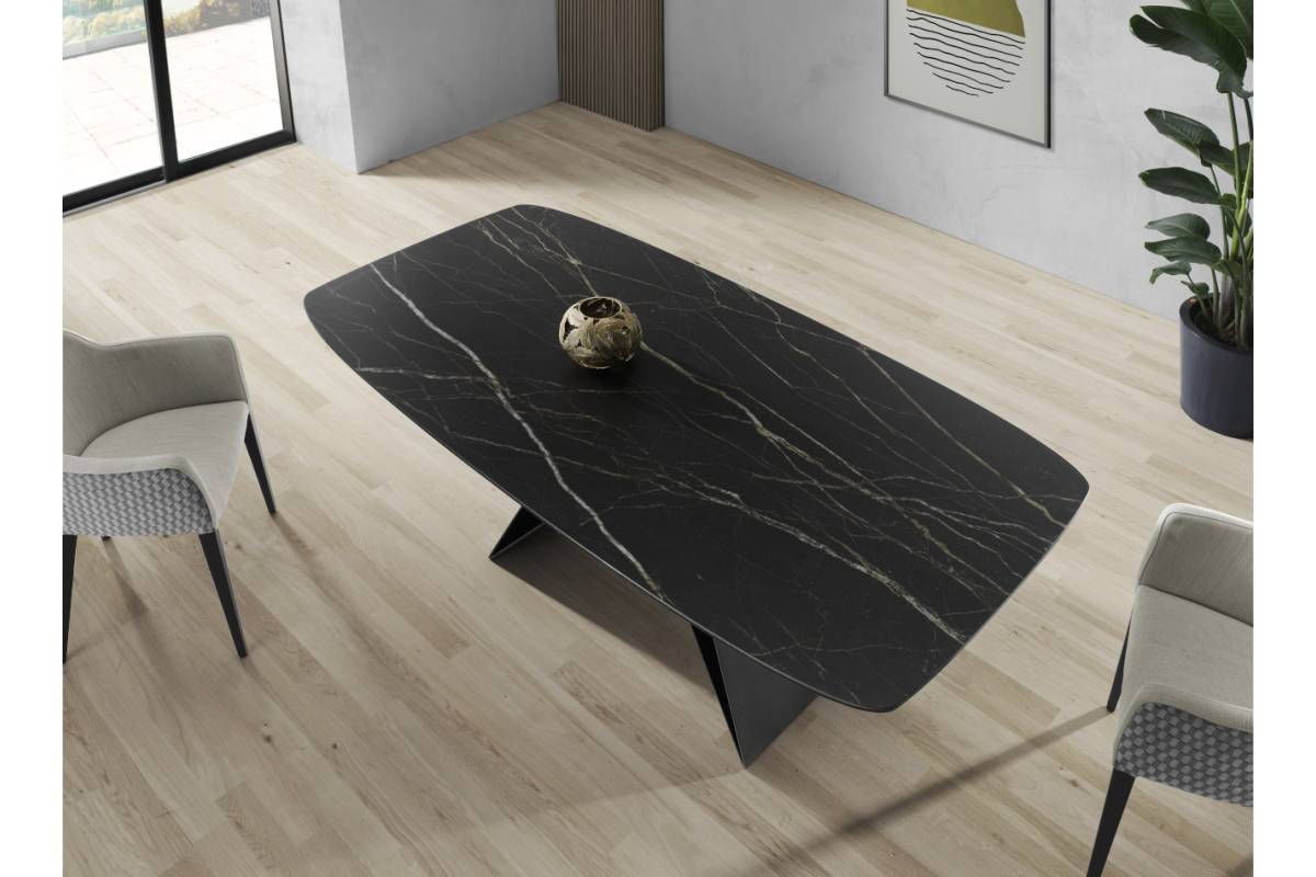 Mesa de comedor fija tapa porcelánico con diseño minimalista modelo Infinity de Indesan