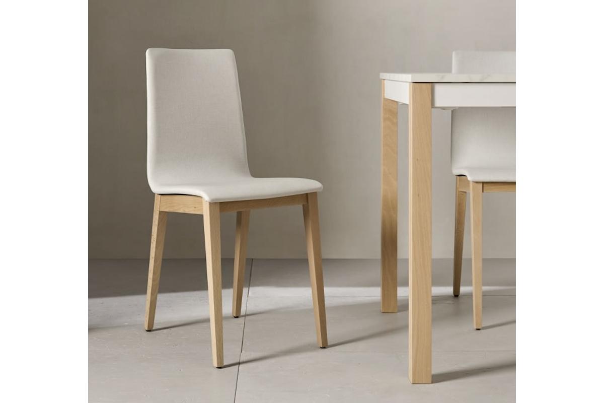 Silla de cocina tapizada con diseño moderno modelo Sada de Velasco