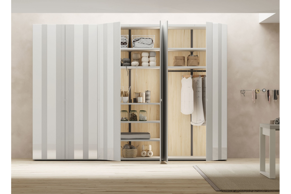Armario de puertas batientes con diseño moderno de Lagrama adapta 06